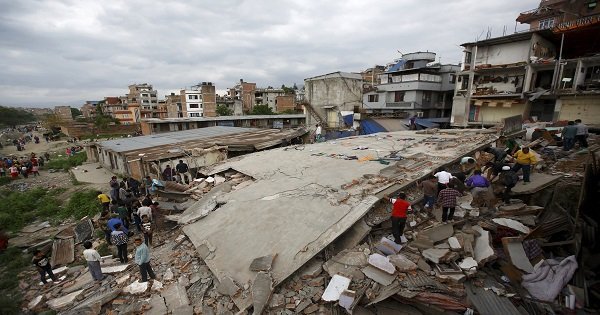 Support Pours In On Twitter As Nepal Earthquake Causes Massive ...