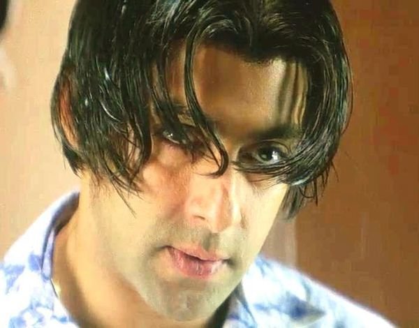 Salman Khan Couldve Lost His Life In A Fatal Accident On The Sets Of Tere  Naam Read On