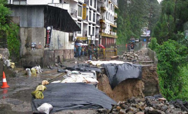 Massive Landslides Leave 38 Dead in Darjeeling, Many Still Missing