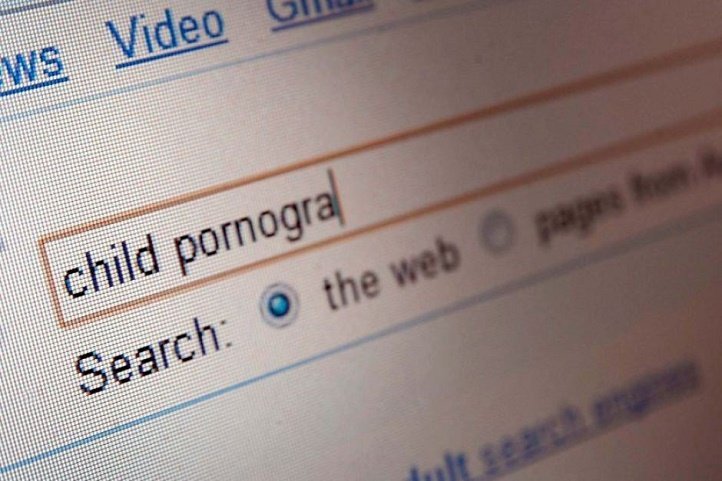 Banned Toddler Porn - We Cannot Be Present In Everyone's Bedroom' Govt Tells SC On #PornBan -  ScoopWhoop