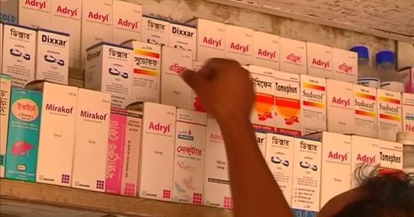 As battle over cough syrup abuse rages, chemists join nationwide strike against online sale of medicines - scoopwhoop