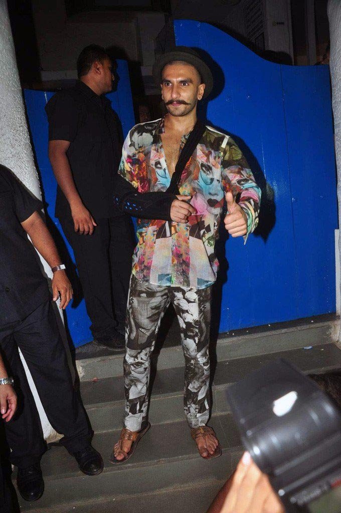 IMAGES) Ranveer Singh Puts The Fun In Dysfunctional With His Latest Wacky  Attire