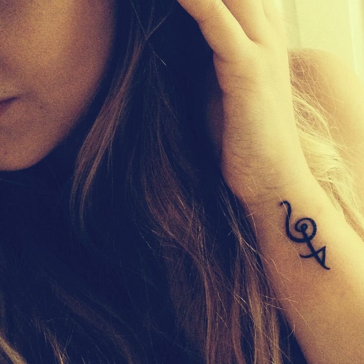 want-to-get-a-tattoo-here-are-50-minimal-desings-that-you-can-consider