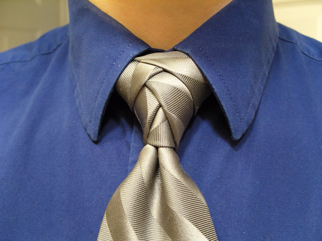 how to tie infinity knot tie