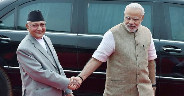 Modi Wore A Kurta With Short Sleeves & Didn’t Hug Nepal PM. Luckily It ...