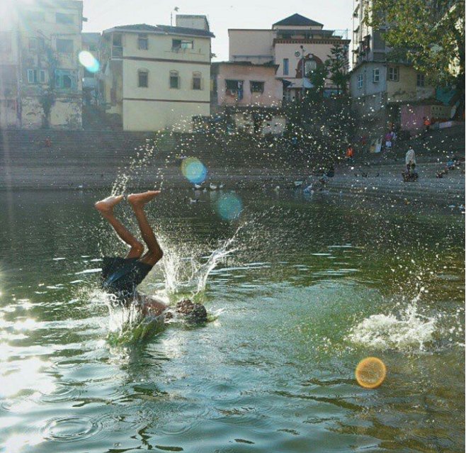 This Instagram Account Follows The Lives Of Everyday Mumbaikars