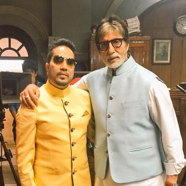 Mika Singh’s Ridiculously Flamboyant Instagram Account Proves He’s ...