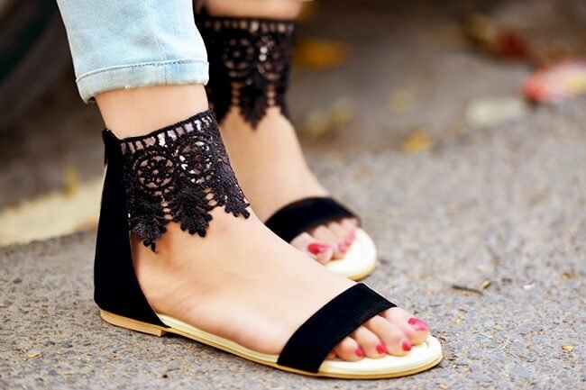 Ladies, Here’s How You Can Beat The Heat With These Beautiful Lace ...