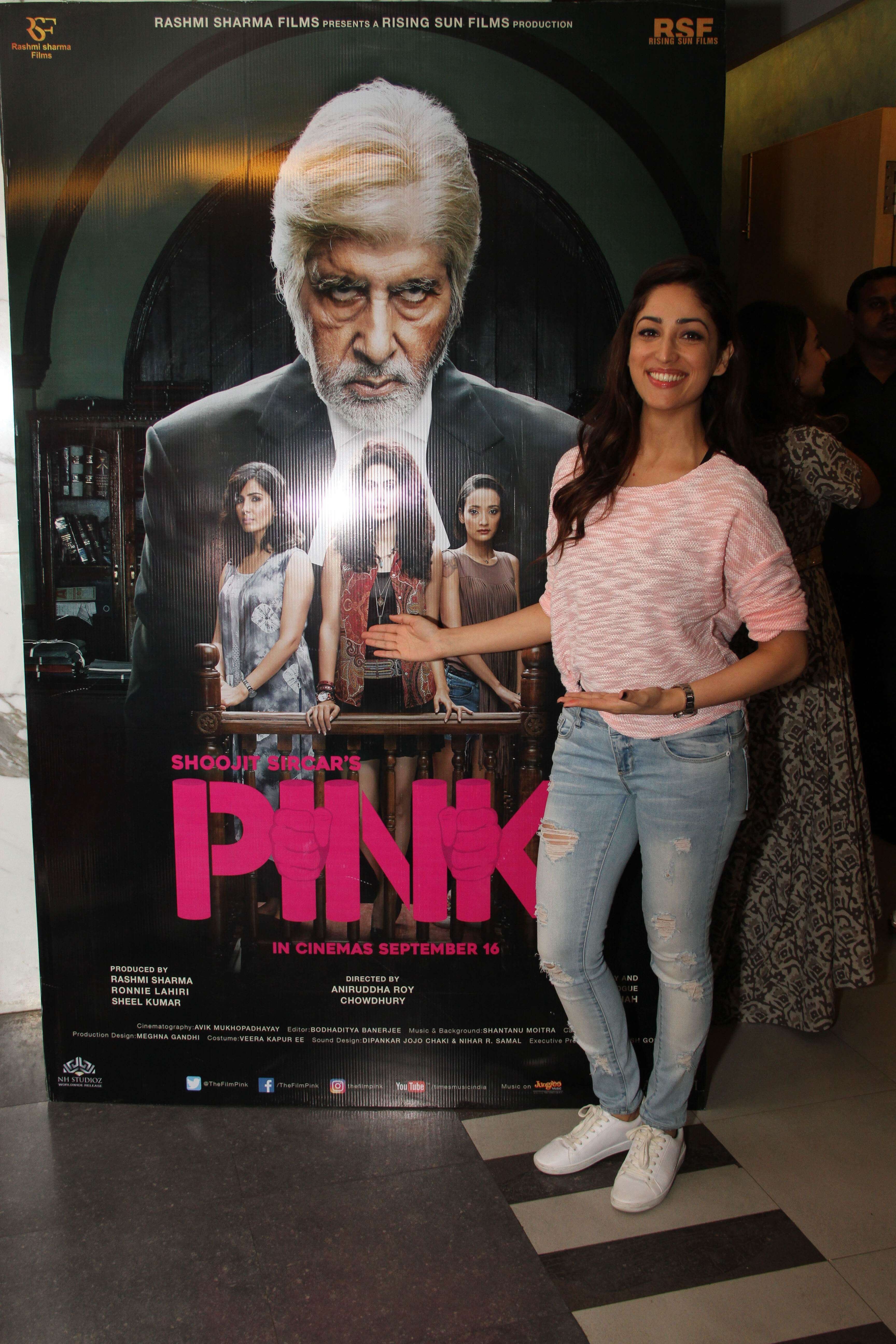 ’Pink’ Exclusive Sneak Peak Was Held Specially For The Bollywood ...