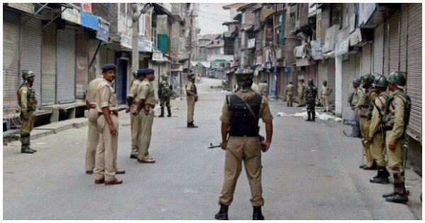 First time in 26 years, curfew imposed in all 10 districts of kashmir during eid - scoopwhoop