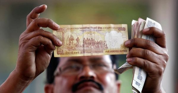 Here’s what anti-corruption activists think of pm modi’s crackdown on rs 500 &1000 notes - scoopwhoop