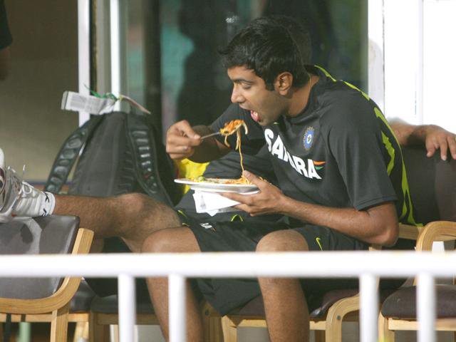 lunch break time in test cricket