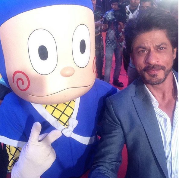 Shah Rukh Khan Bags ‘Kids Icon Of The Year’ Award