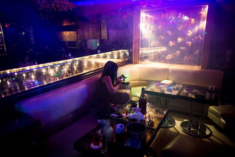 Inside Japans Host Clubs Where Women Go To Have Their Desires