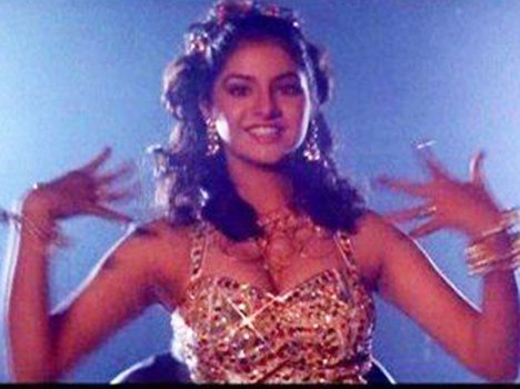 Remembering Divya Bharti: The Talented Star Who Left The World Way Too Soon  - ScoopWhoop