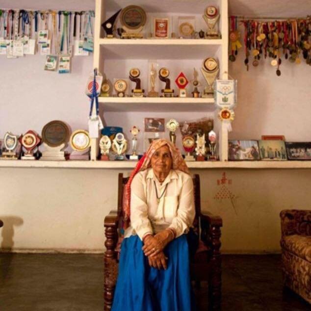 Meet Revolver Dadi, The 84-Year-Old Who Is World's Oldest Sharpshooter With  25 National Medals - ScoopWhoop