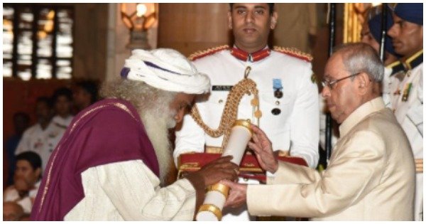 Sadhguru jaggi vasudev conferred with padma vibhushan for his contribution to spirituality - scoopwhoop