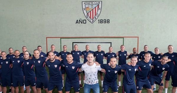 Entire Athletic Bilbao Squad Shaved Their Heads In Solidarity With