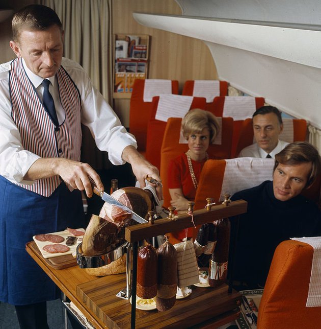 These Photos Of Airline Food From The Past Prove It Truly Was A Luxury ...