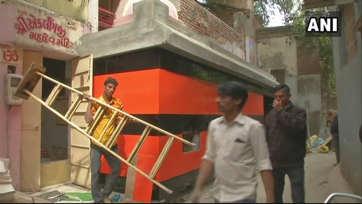 A Muslim Man Is Renovating A Hanuman Temple In Gujarat & It’s A Lesson