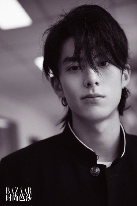 LOOK: Netizens are drooling over these 10 photos of Dylan Wang's