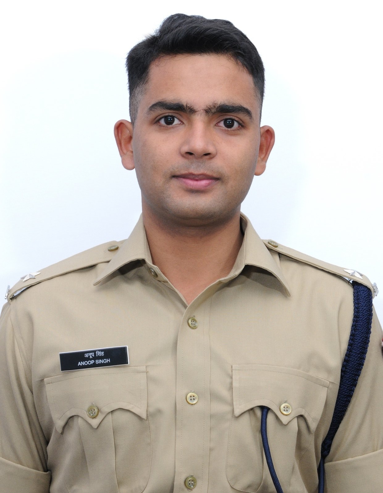 Proud Constable Father Salutes His IPS Officer Son, Says That Work