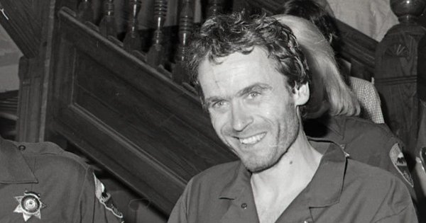 Netflixs Trailer For ‘conversations With A Killer The Ted Bundy Tapes Is As Creepy As It Gets 