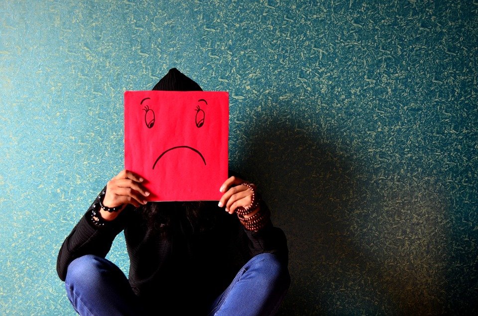 6 physical symptoms of depression that you should not ignore - scoopwhoop