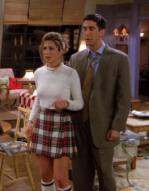 court on X: iconic rachel green outfits ☆