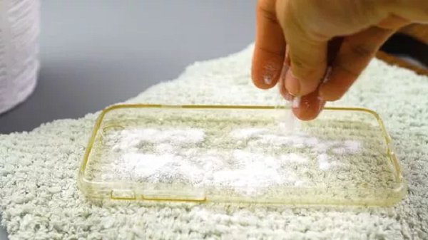 how to clean phone cover at home


