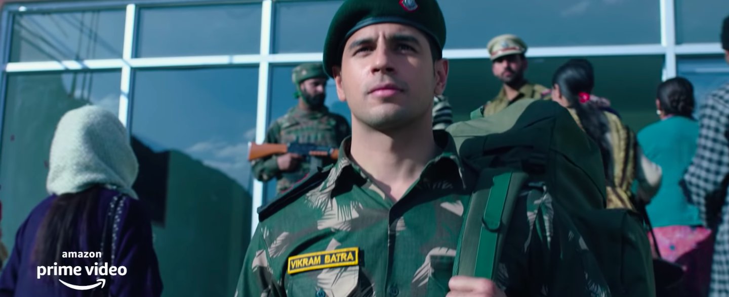 Sidharth Malhotra Dons The Uniform To Honour Kargil War Hero Captain ...