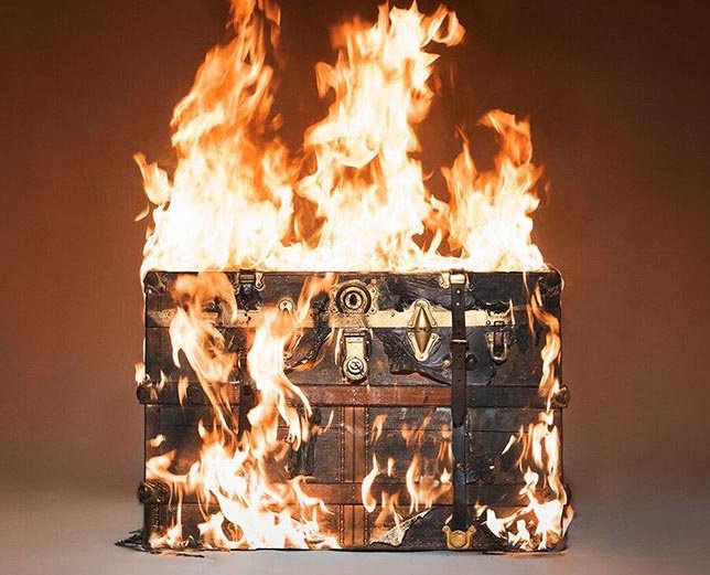 Burberry 2025 burning clothes