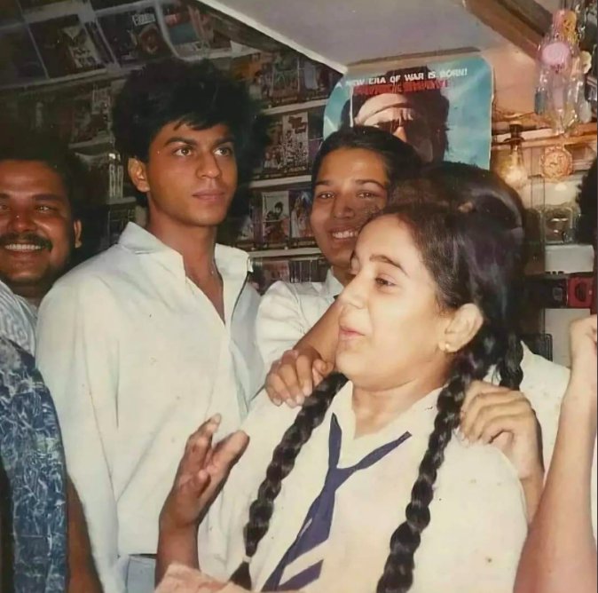 Rare And Unseen Pics Of Shah Rukh Khan