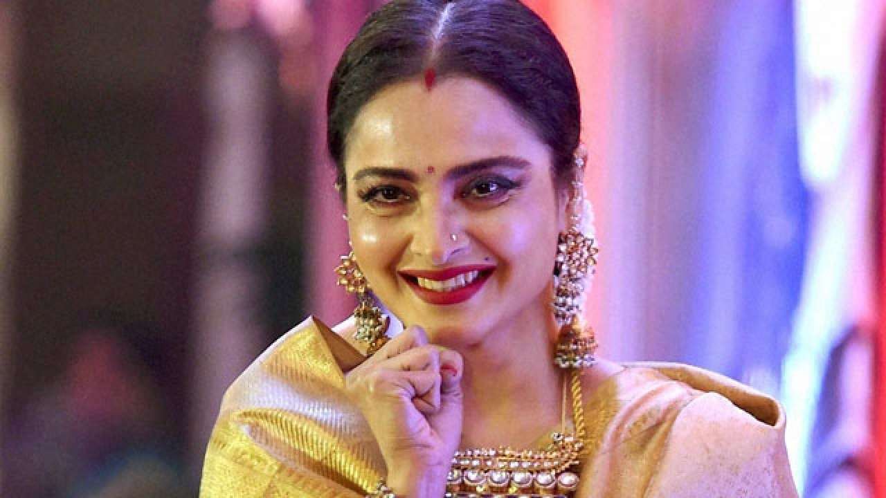 Rekha Hindi Film Actress Fucking - Happy Birthday Rekha: 16 Pictures Of The Bollywood Actor