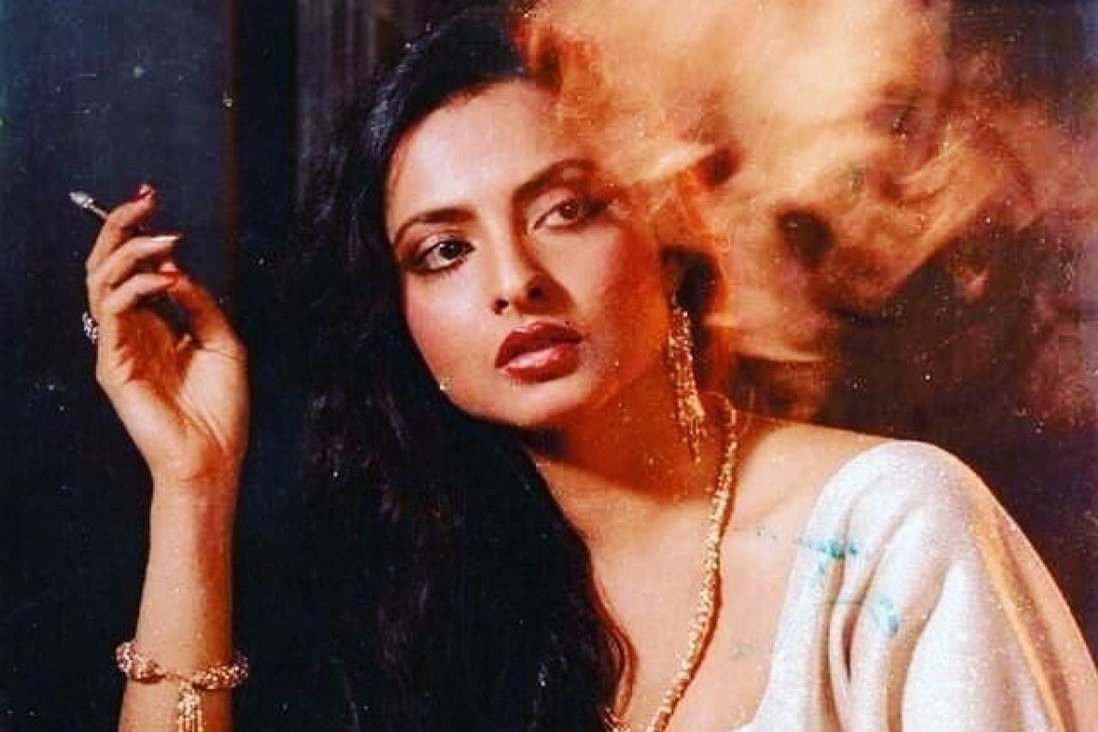 Rakha Actar Sex - 20 Pictures Of Rekha From Her Films
