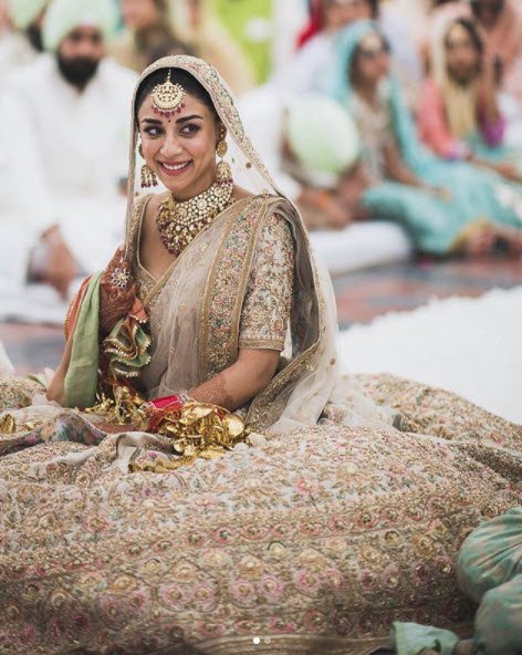 Natasa Stankovic and Hardik Pandya wear Abu Jani-Sandeep Khosla outfits for  Hindu wedding in Udaipur - India Today