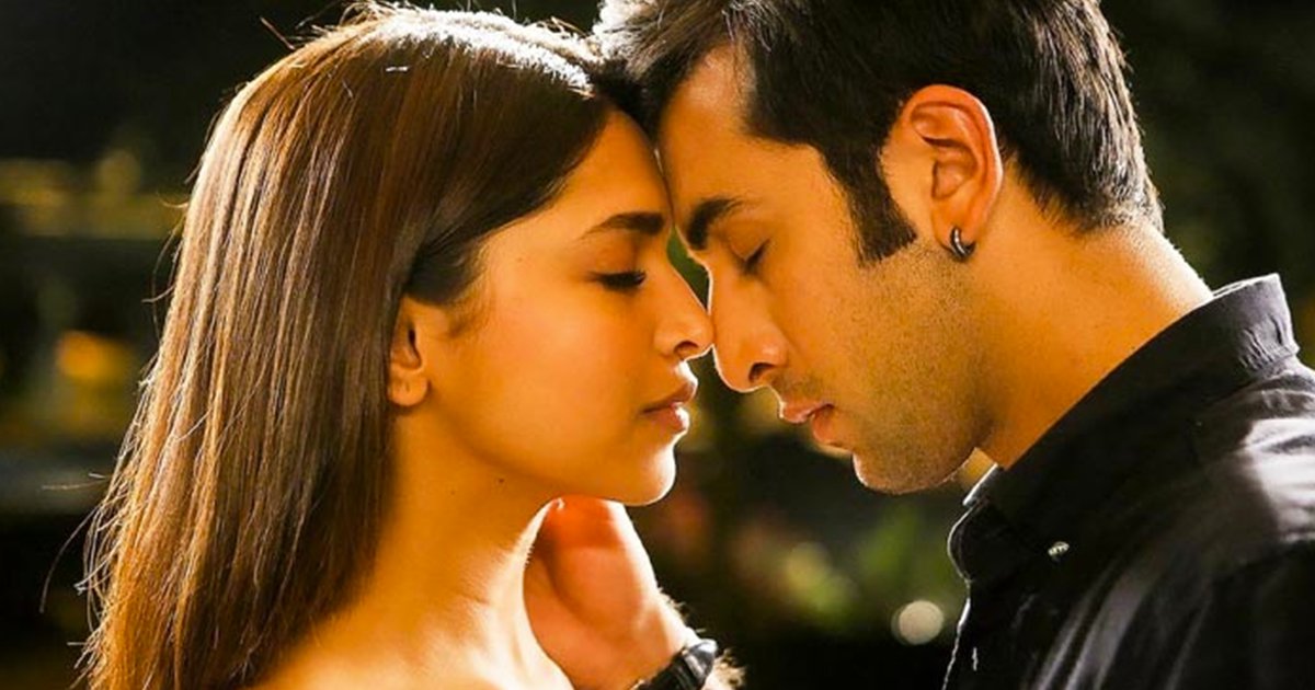 Redditors Reveal 14 Ninja Techniques To Hide Hickeys That Put Concealers And Scarves To Shame