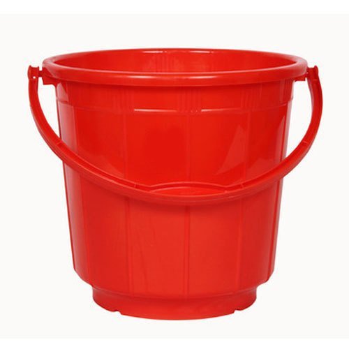 This Red Plastic Bucket Costs ₹25,999 & Twitter's Like Lota Bhi De Dete