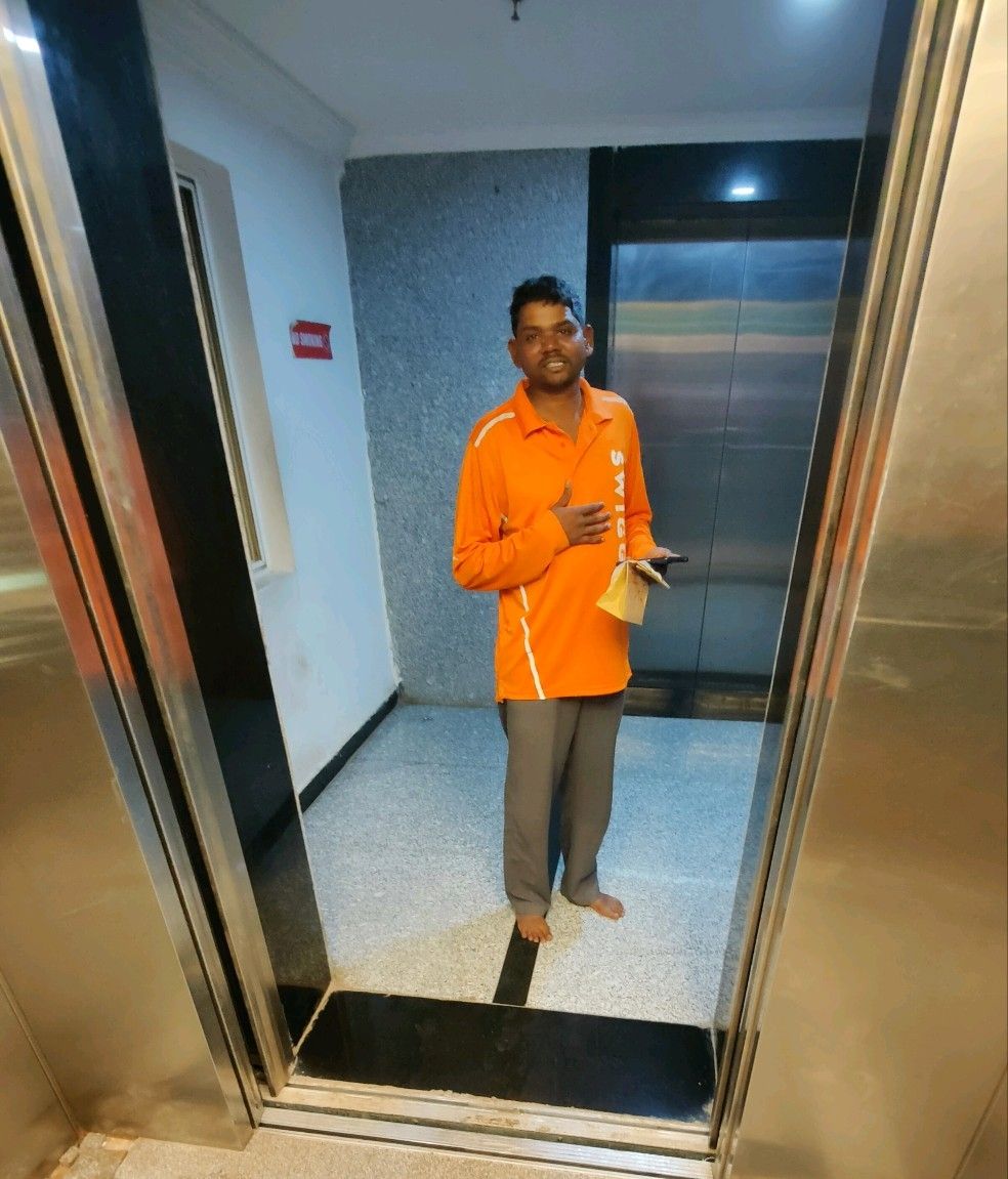 Swiggy delivery person, LinkedIn