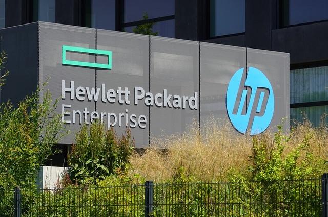 HP how corporates compensated employees after mass layoff