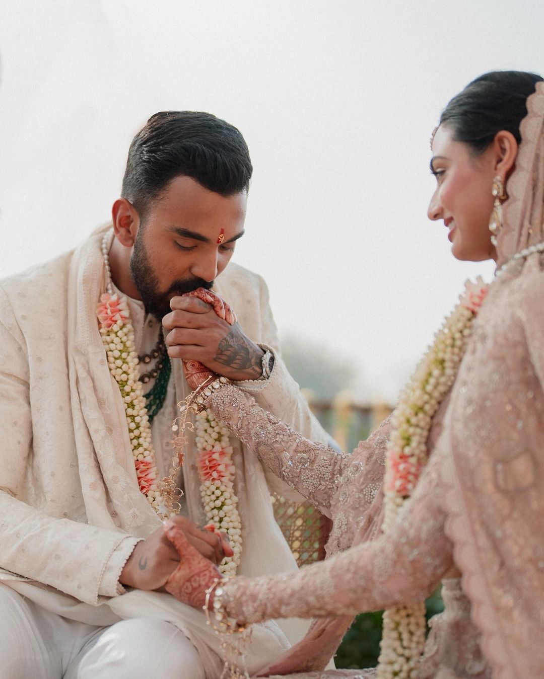 athiya shetty and kl rahul marriage photos