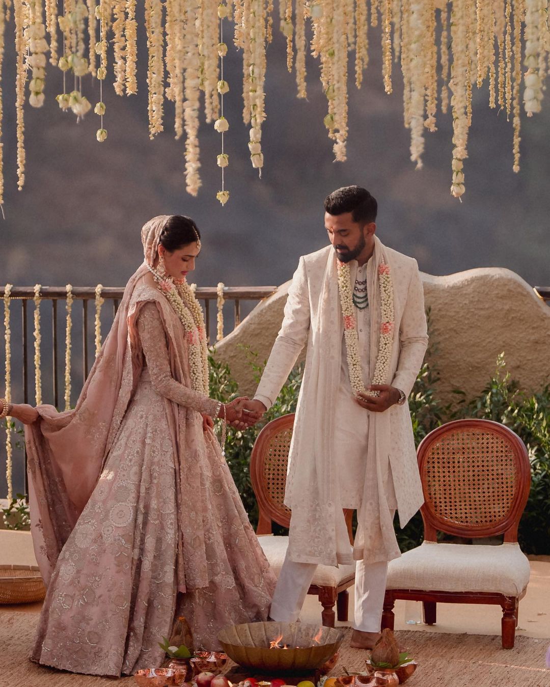 athiya shetty and kl rahul wedding photos