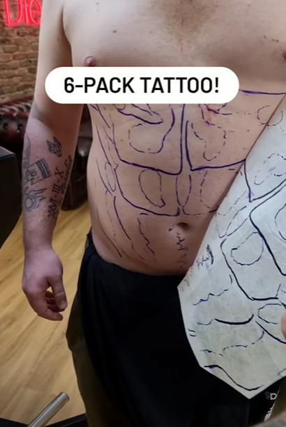 This Man Got A 6 Pack Abs Tattoo On His Belly For A Summer-Bod