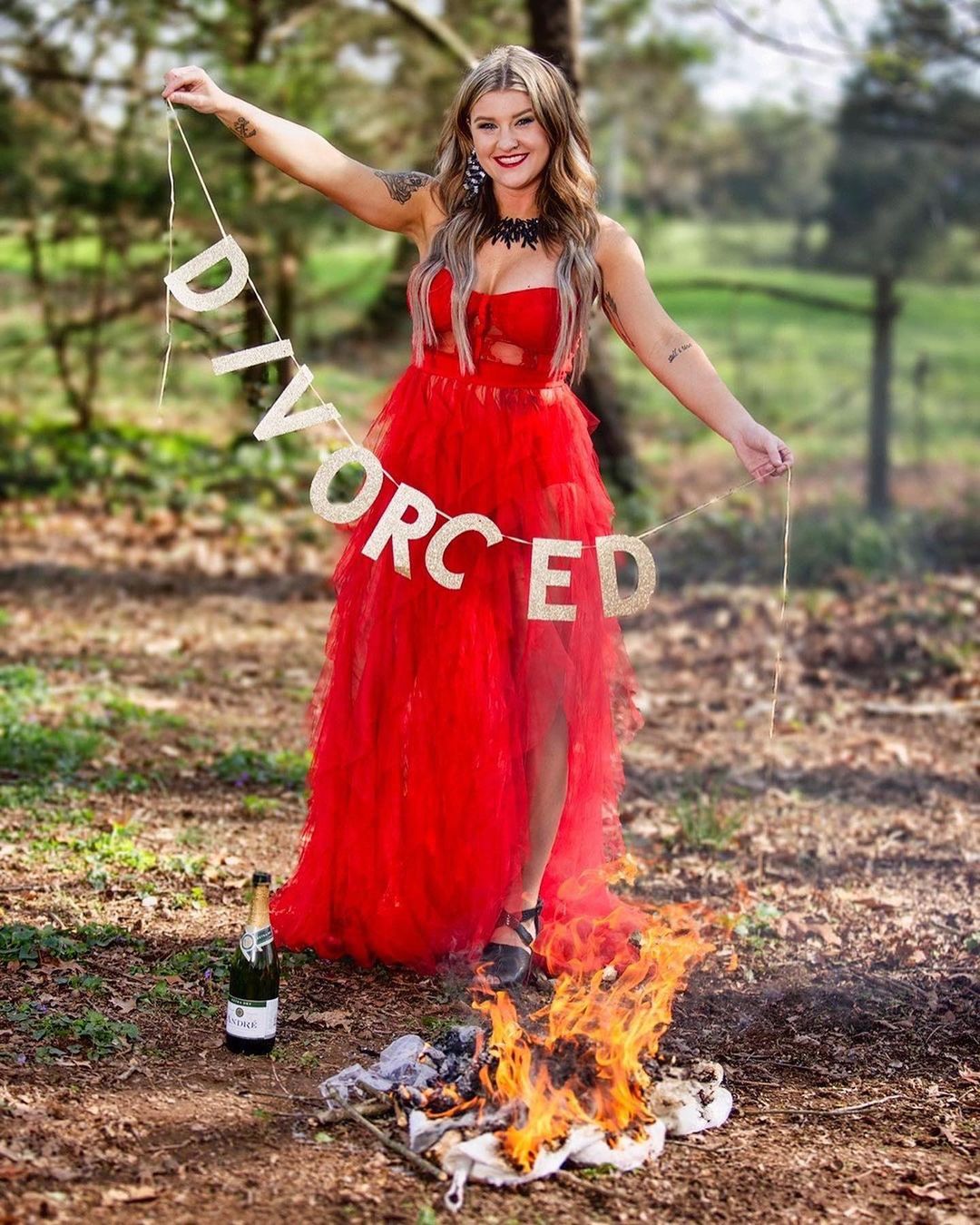 Lauren Brooke celebrating her divorce