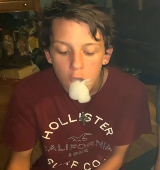 Vaping addiction in teen  Draven Hatfield