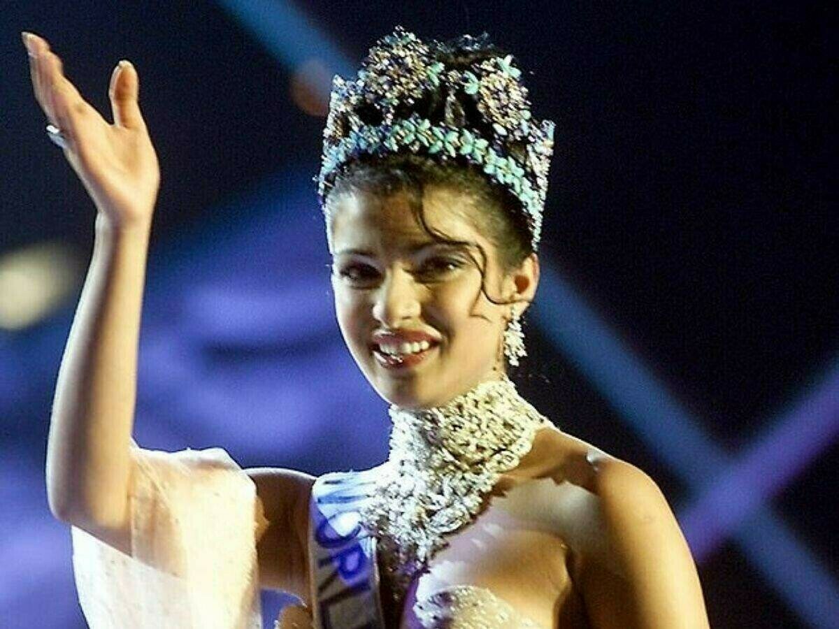 Priyanka Chopra Miss World 2000