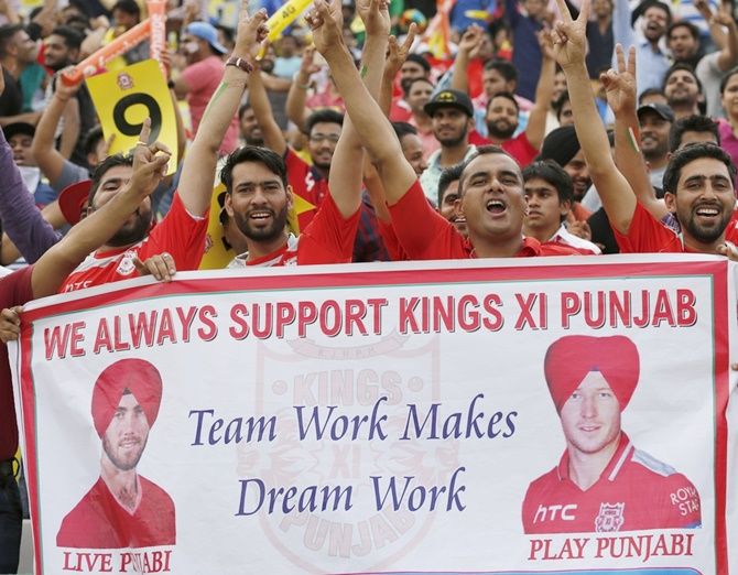 hilarious ipl banners