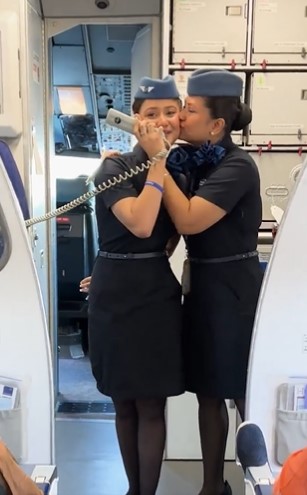 mother-daughter cabin crew