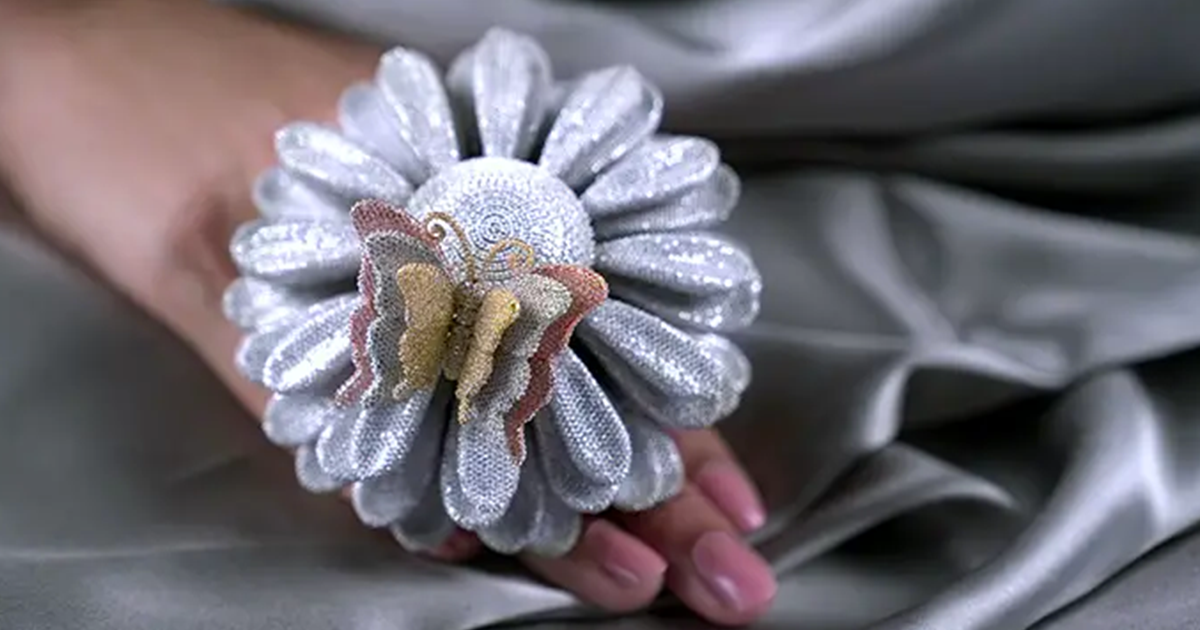 All That Glitters Is Diamond Mumbai Jeweller’s Ring With Over 50,000