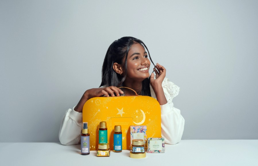 The 14-year-old girl “Maleesha Kharwa” from Mumbai slum becomes face of  luxury beauty brand.